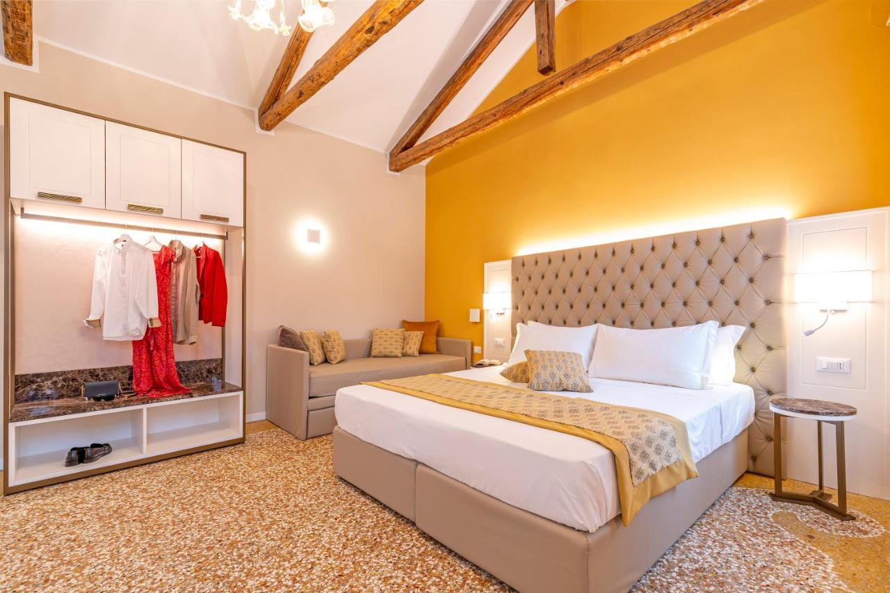 Residenza La Duchessa Deluxe Rooms เวนิส ภายนอก รูปภาพ
