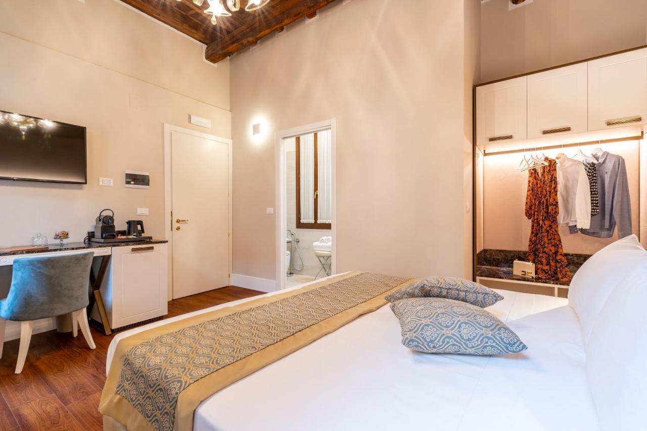 Residenza La Duchessa Deluxe Rooms เวนิส ภายนอก รูปภาพ