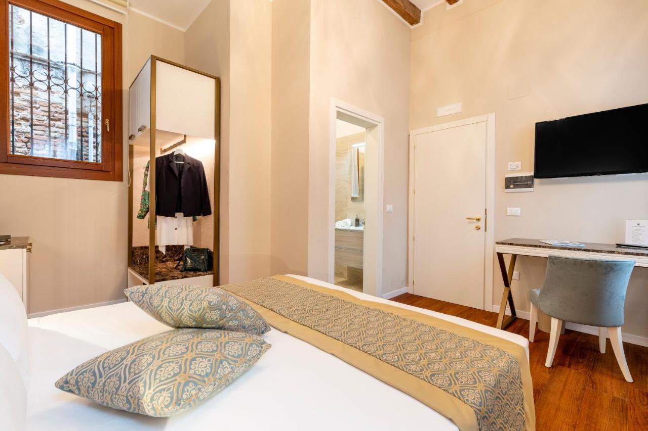 Residenza La Duchessa Deluxe Rooms เวนิส ภายนอก รูปภาพ
